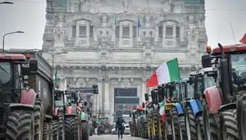 &Tau;&rho;&alpha;&kappa;&tau;έ&rho; &sigma;&tau;&eta; &Sigma;&kappa;ά&lambda;&alpha; &tau;&omicron;&upsilon; &Mu;&iota;&lambda;ά&nu;&omicron;&upsilon;: &Eta; Mercosur &delta;&omicron;&kappa;&iota;&mu;ά&zeta;&epsilon;&tau;&alpha;&iota; &sigma;&tau;&eta;&nu; &kappa;&alpha;&rho;&delta;&iota;ά &tau;&eta;&sigmaf; &Epsilon;&upsilon;&rho;ώ&pi;&eta;&sigmaf;