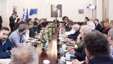 &Tau;&sigma;&iota;ά&rho;&alpha;&sigmaf;: &Epsilon;ί&chi;&alpha;&mu;&epsilon; &mu;&iota;&alpha; &alpha;&nu;&alpha;&lambda;&upsilon;&tau;&iota;&kappa;ή, &epsilon;&iota;&lambda;&iota;&kappa;&rho;&iota;&nu;ή &kappa;&alpha;&iota; &pi;&alpha;&rho;&alpha;&gamma;&omega;&gamma;&iota;&kappa;ή &sigma;&upsilon;&zeta;ή&tau;&eta;&sigma;&eta; &ndash; &Epsilon;ύ&chi;&omicron;&mu;&alpha;&iota; &kappa;&iota; &epsilon;&lambda;&pi;ί&zeta;&omega; &nu;&alpha; &pi;&rho;&upsilon;&tau;&alpha;&nu;&epsilon;ύ&sigma;&epsilon;&iota; &eta; &lambda;&omicron;&gamma;&iota;&kappa;ή