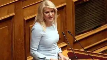 &Tau;&zeta;ά&kappa;&rho;&eta; &mu;&epsilon; &beta;&omicron;&upsilon;&lambda;&epsilon;&upsilon;&tau;έ&sigmaf; &tau;&omicron;&upsilon; &Kappa;&iota;&nu;ή&mu;&alpha;&tau;&omicron;&sigmaf; &Delta;&eta;&mu;&omicron;&kappa;&rho;&alpha;&tau;ί&alpha;&sigmaf;: &laquo;&Alpha;&nu;ά&gamma;&kappa;&eta; &rho;ύ&theta;&mu;&iota;&sigma;&eta;&sigmaf; &gamma;&iota;&alpha; &tau;&eta;&nu; &epsilon;&nu;&iota;&alpha;ί&alpha; &epsilon;&phi;&alpha;&rho;&mu;&omicron;&gamma;ή &tau;&omicron;&upsilon; &pi;&rho;&omicron;&gamma;&rho;ά&mu;&mu;&alpha;&tau;&omicron;&sigmaf; 55/67 &alpha;&pi;ό ό&lambda;&omicron;&upsilon;&sigmaf;