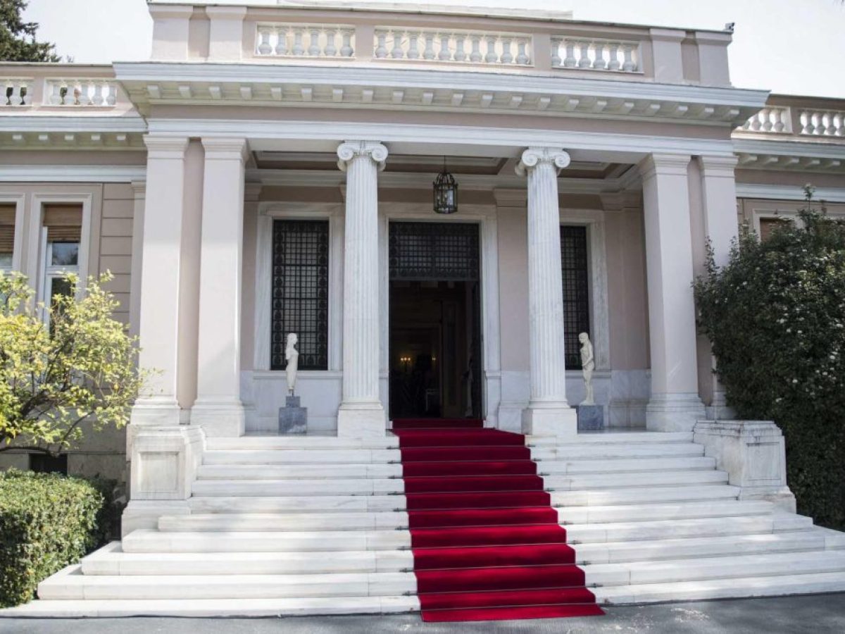 Βγήκε η αποστολή με τους 31 εκπροσώπους των μπλόκων που θα βρεθούν Δευτέρα 13:00 η ώρα στο Μαξίμου