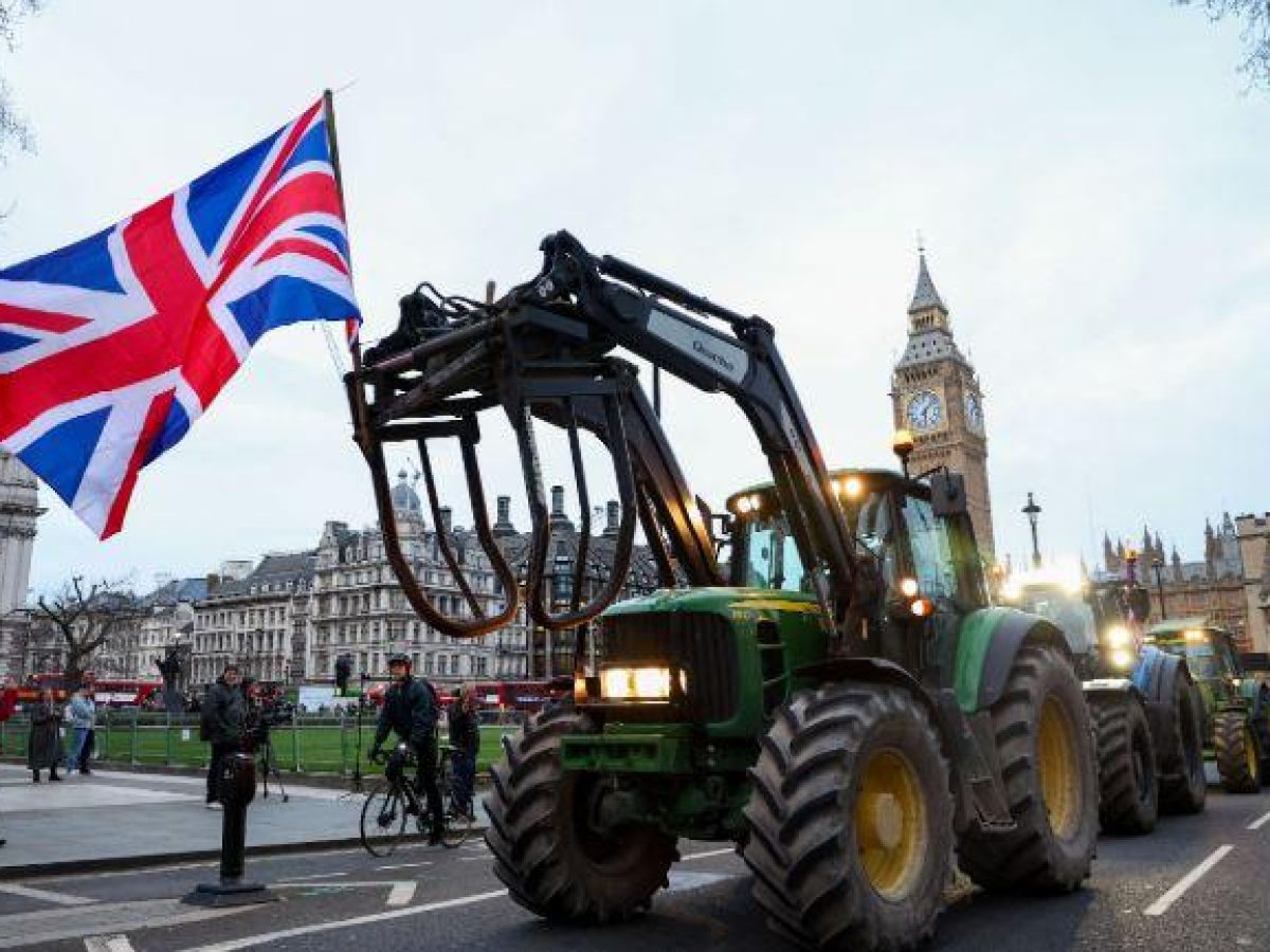 Βρετανία: Αγρότες και πολίτες απέναντι στη δύναμη των σούπερ μάρκετ
