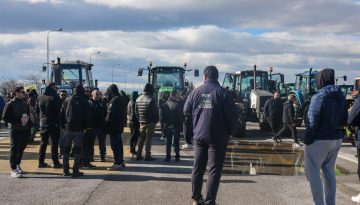 Αγρότες: Μπαίνουν στο τραπέζι του διαλόγου μετά από εβδομάδες στα μπλόκα – Ανοίγουν οι δρόμοι
