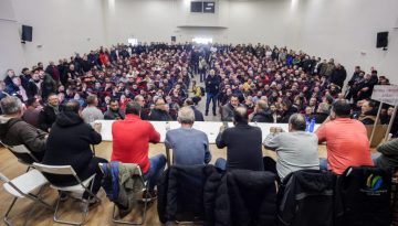 Αγρότες: Διάλογος με τα τρακτέρ στους δρόμους