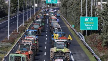 Αγρότες: Κλειστή σε διάφορα σημεία η ΠΑΘΕ, στις σήραγγες των Τεμπών οι Λαρισαίοι – Νέες απειλές από το Μαξίμου