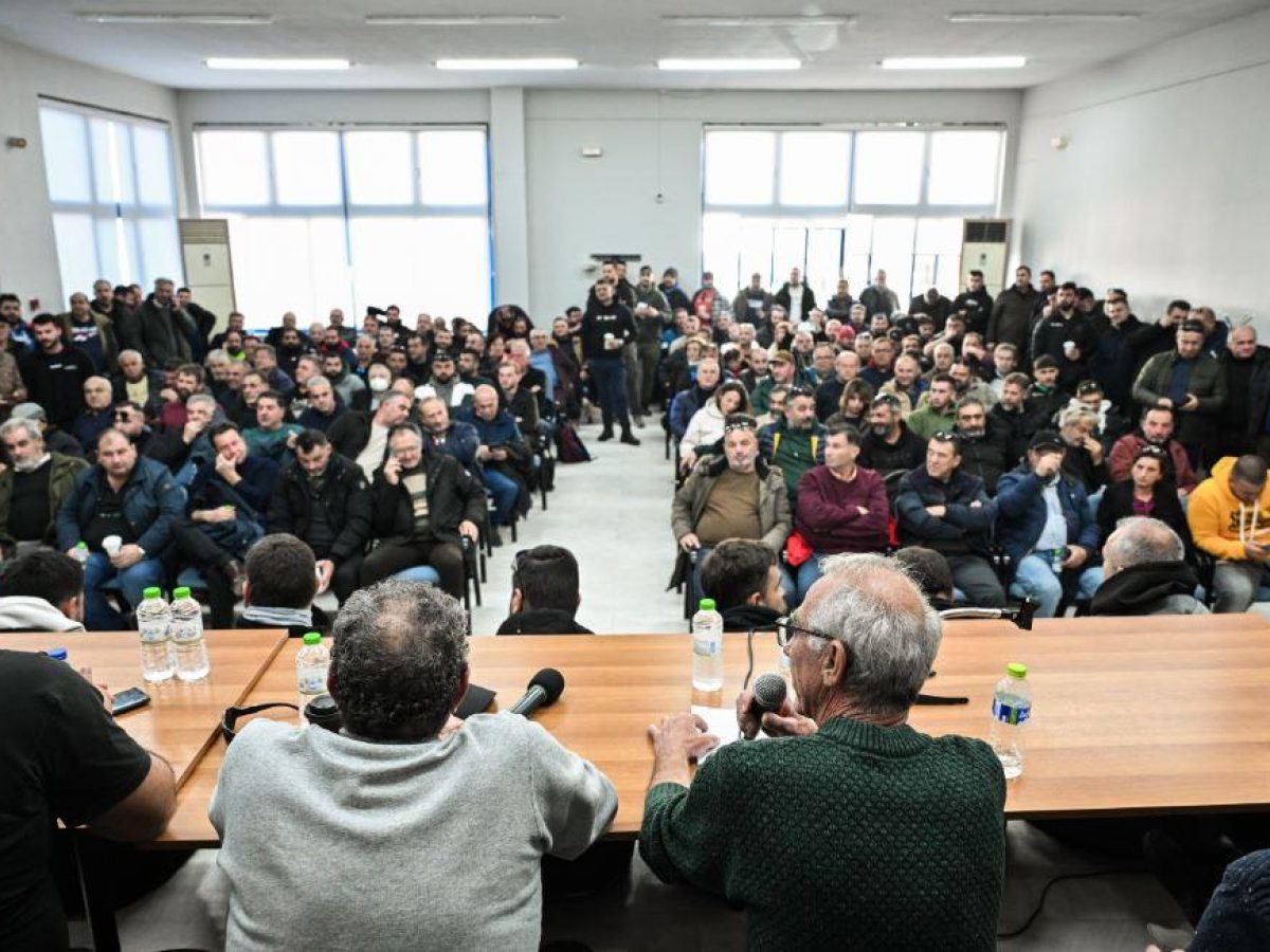 Αγρότες: «Ναι» στο διάλογο με την κυβέρνηση