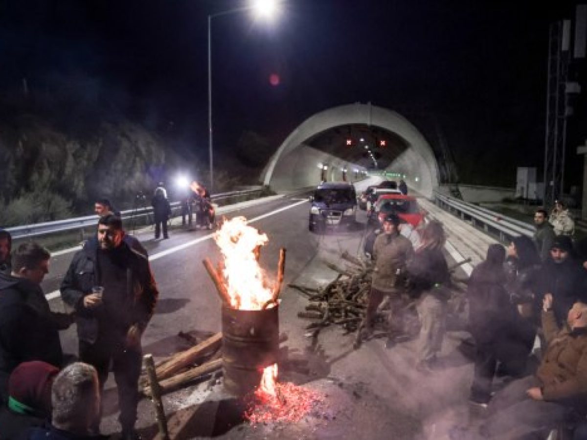 Αγρότες: «Ψύχος» πριν τη συνάντηση στο Μαξίμου – «Υπονομευτική η κίνηση της κυβέρνησης»