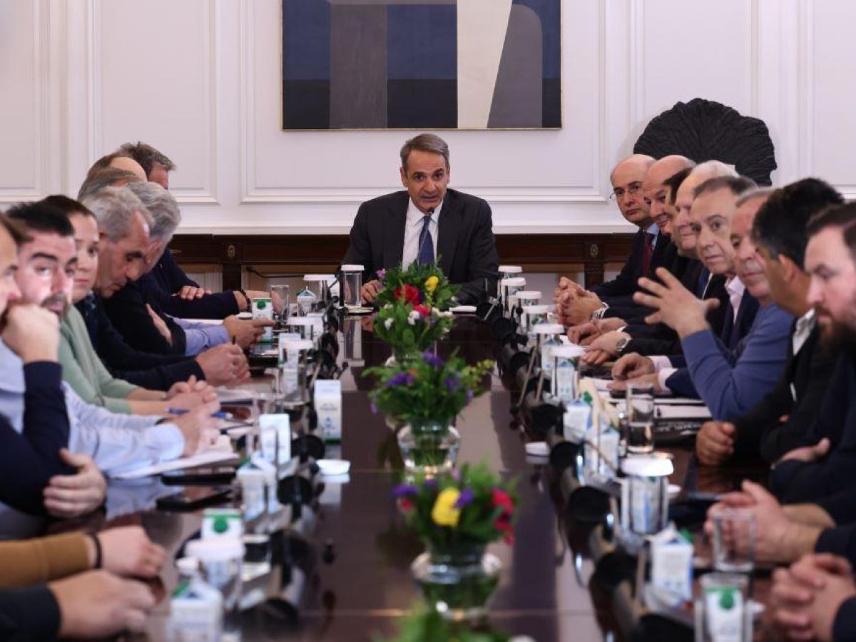 Αγρότες: Σε εξέλιξη η συνάντηση Μαξίμου με τους «πρόθυμους»