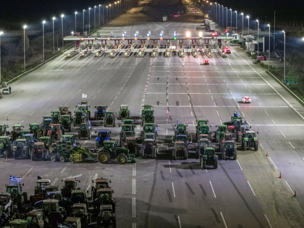 Αγρότες σε σύσκεψη πριν τη συνάντηση με Μητσοτάκη