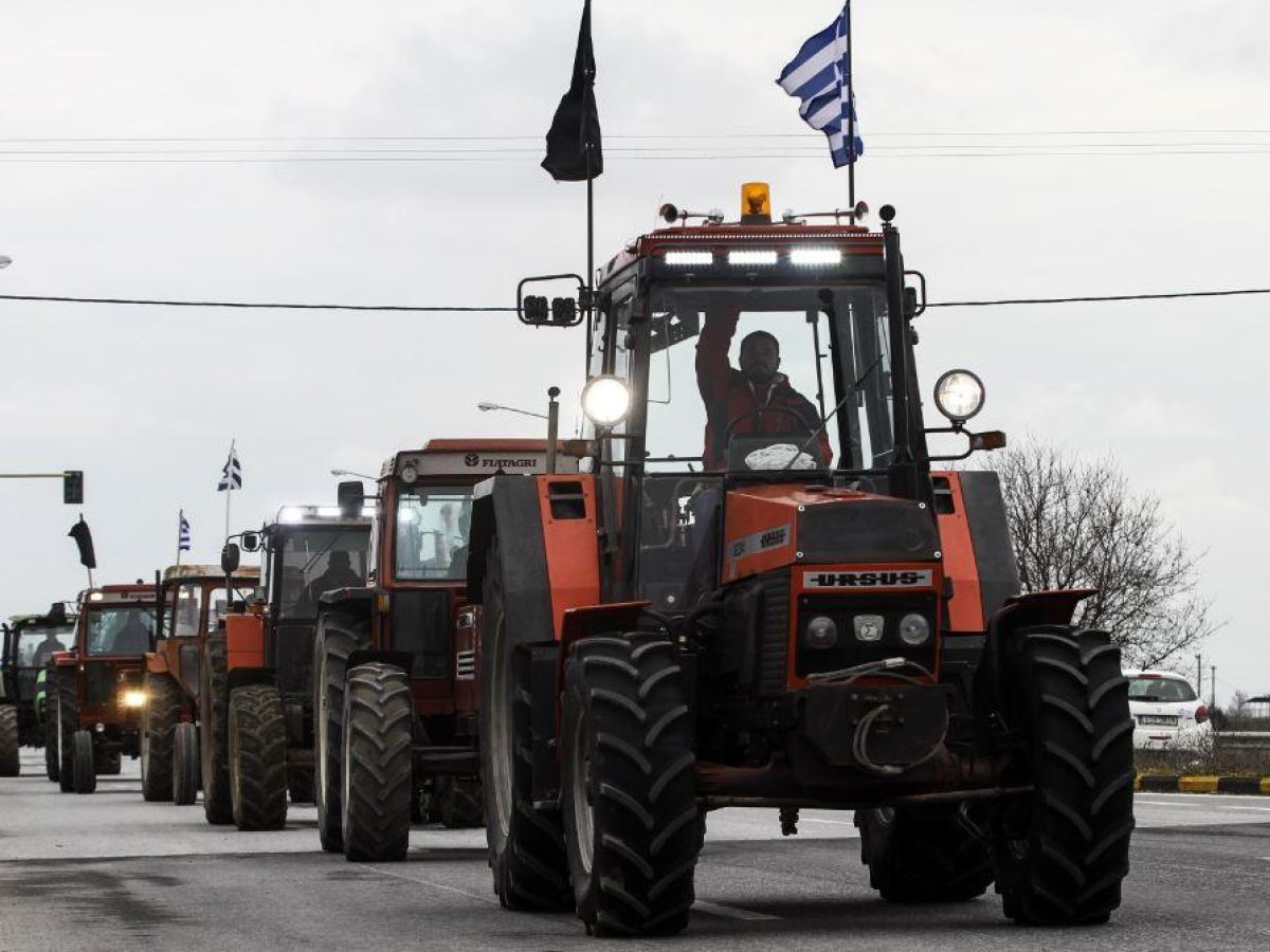 Αγρότες: Τελεσίγραφο από την κυβέρνηση – Την Τετάρτη ανακοινώσεις με ή χωρίς τους αγρότες