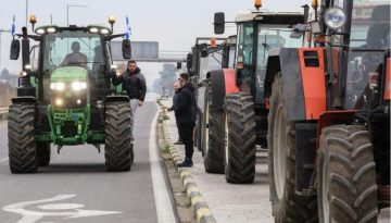 Αγρότες: Τι θα γίνει με τα μπλόκα – Τα σενάρια για την επόμενη μέρα