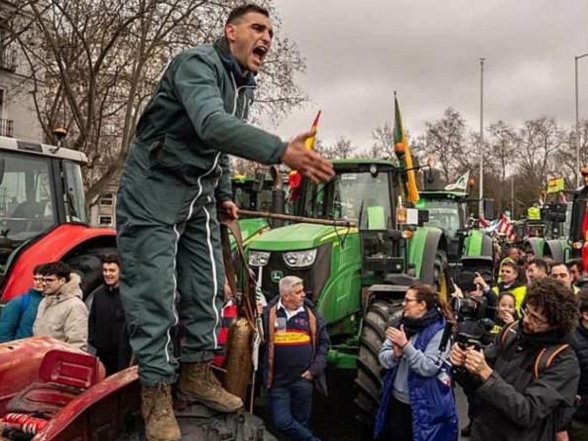 500 τρακτέρ «πολιόρκησαν» τη Μαδρίτη – Αγρότες κατά συμφωνίας Ε.Ε.–Mercosur και περικοπών στην ΚΑΠ