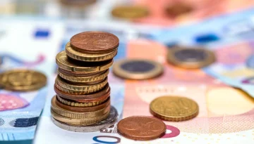 &Epsilon;&Lambda;&Gamma;&Alpha; &ndash; Έ&rho;&chi;&epsilon;&tau;&alpha;&iota; &pi;&lambda;&eta;&rho;&omega;&mu;ή 20 &epsilon;&kappa;&alpha;&tau;. &euro;