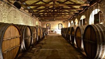 Εξαγωγές ελληνικού κρασιού 2025: Αύξηση σε ποσότητα, μικρές μεταβολές σε αξία