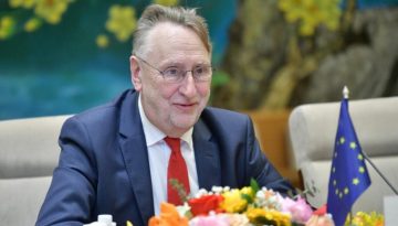 Φωνές για αναβολή της εμπορικής συμφωνίας ΕΕ-ΗΠΑ λόγω εξελίξεων με τους δασμούς Τραμπ