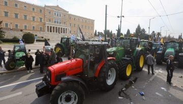 Οι αγρότες επανέρχονται – Τρακτέρ στην Αθήνα