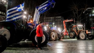 Λάρισα: Ξανά στους δρόμους τα τρακτέρ – Στο Σύνταγμα το επόμενο ραντεβού των αγροτών