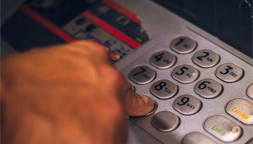 Το πρώτο δεκαήμερο Απριλίου το μεγάλο κύμα πληρωμών σε περίπτωση παράτασης διορθώσεων