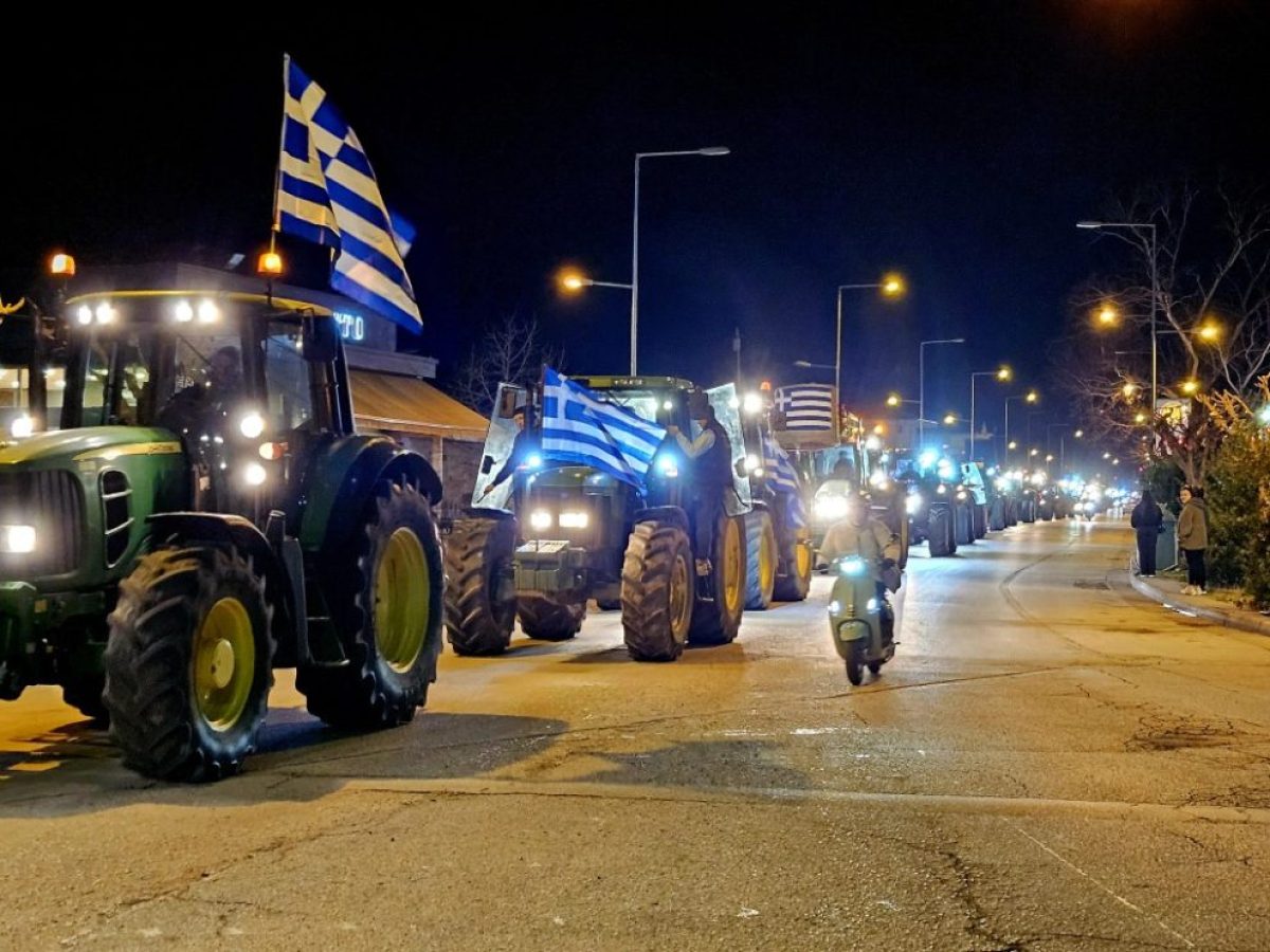 Τρίκαλα – Nέα «απόβαση» με τρακτέρ στο κέντρο της πόλης