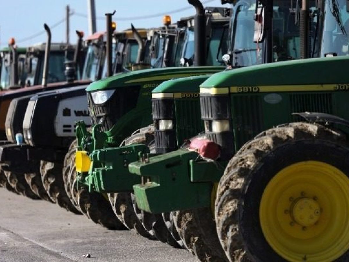 Αγρότες: Κατεβαίνουν με τρακτέρ στην Αθήνα