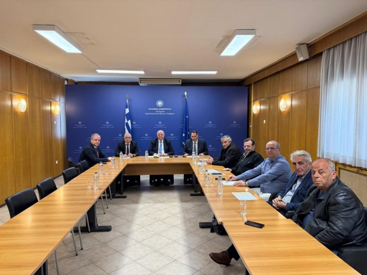 Επί τάπητος στο ΥπΑΑΤ η ανάγκη επιτάχυνσης των διαδικασιών για τη χορήγηση ad hoc αποζημιώσεων