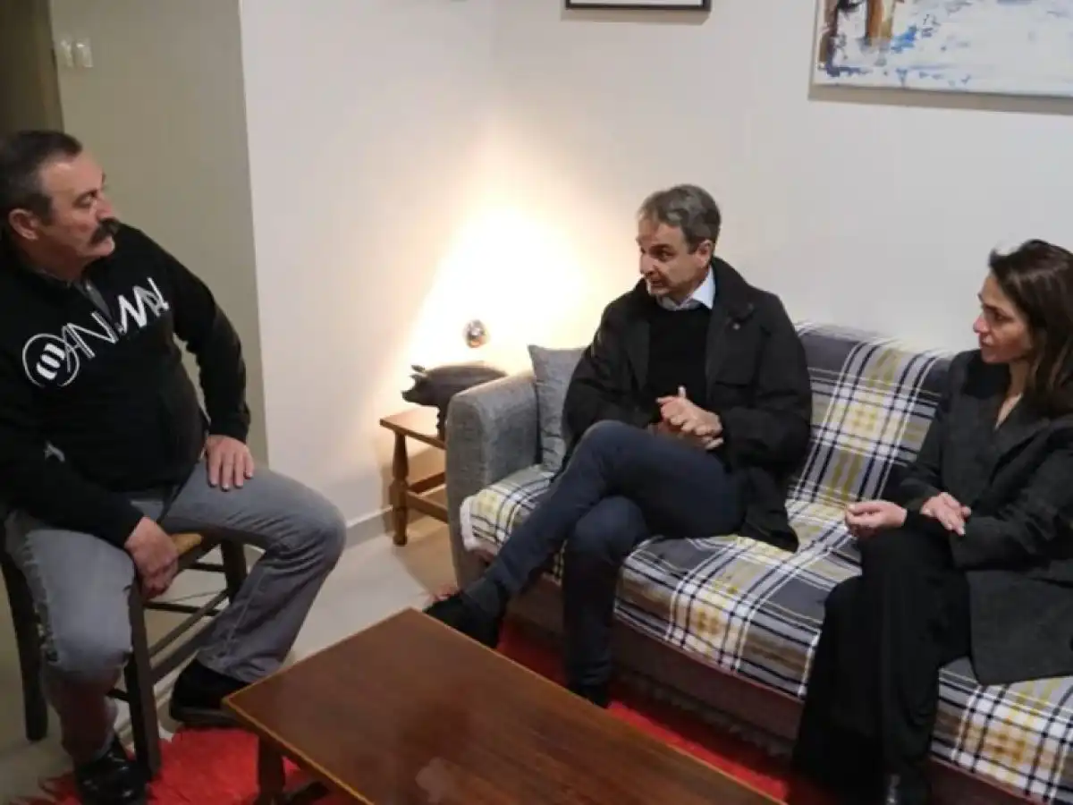 &Kappa;&upsilon;&rho;. &Mu;&eta;&tau;&sigma;&omicron;&tau;ά&kappa;&eta;&sigmaf;: &Nu;&alpha; &epsilon;ί&mu;&alpha;&sigma;&tau;&epsilon; &kappa;&omicron;&nu;&tau;ά &sigma;&epsilon; &alpha;&nu;&theta;&rho;ώ&pi;&omicron;&upsilon;&sigmaf; &kappa;&alpha;&iota; &nu;&alpha; &tau;&omicron;&upsilon;&sigmaf; &beta;&omicron;&eta;&theta;ή&sigma;&omicron;&upsilon;&mu;&epsilon; &nu;&alpha; &xi;&alpha;&nu;&alpha;&sigma;&tau;&alpha;&theta;&omicron;ύ&nu; &sigma;&tau;&alpha; &pi;ό&delta;&iota;&alpha; &tau;&omicron;&upsilon;&sigmaf;