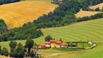 Ομάδα εμπειρογνωμόνων για την πρόσβαση στη γη συγκροτεί η Κομισιόν