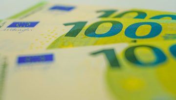 Αναλυτικά οι πληρωμές των επόμενων ημερών, ποιοι πάνε ταμείο
