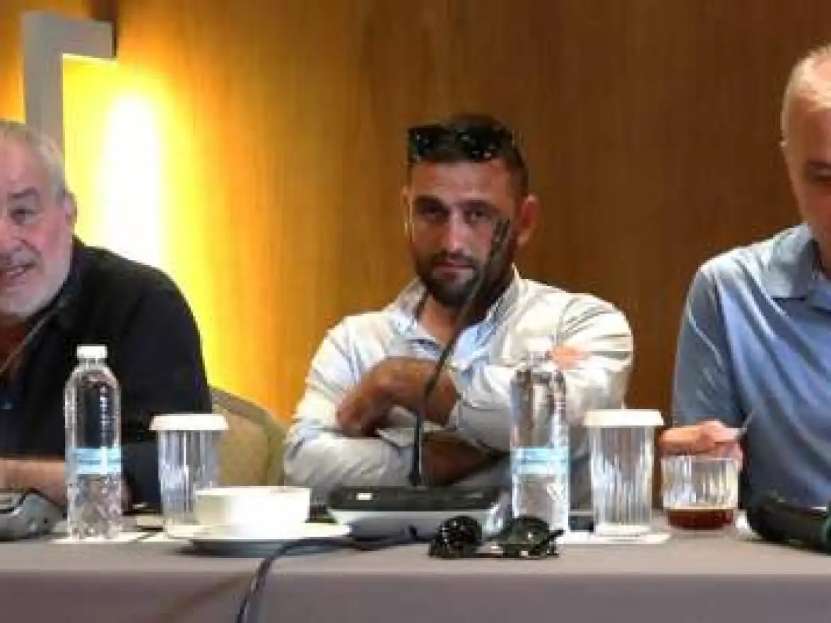 &Tau;&omicron; &theta;&epsilon;&mu;έ&lambda;&iota;&omicron; &mu;&iota;&alpha;&sigmaf; &delta;&iota;&epsilon;&pi;&alpha;&gamma;&gamma;&epsilon;&lambda;&mu;&alpha;&tau;&iota;&kappa;ή&sigmaf; &epsilon;ί&nu;&alpha;&iota; &eta; &pi;&alpha;&rho;&alpha;&gamma;&omega;&gamma;ή