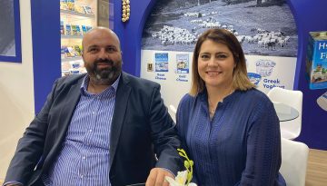 Η Ελασσόνα δείχνει το δρόμο για το πρόβειο γάλα, «δίκαιη βάση» επίπεδο τιμής πάνω από 1,5 ευρώ το κιλό – Τυροκόμος