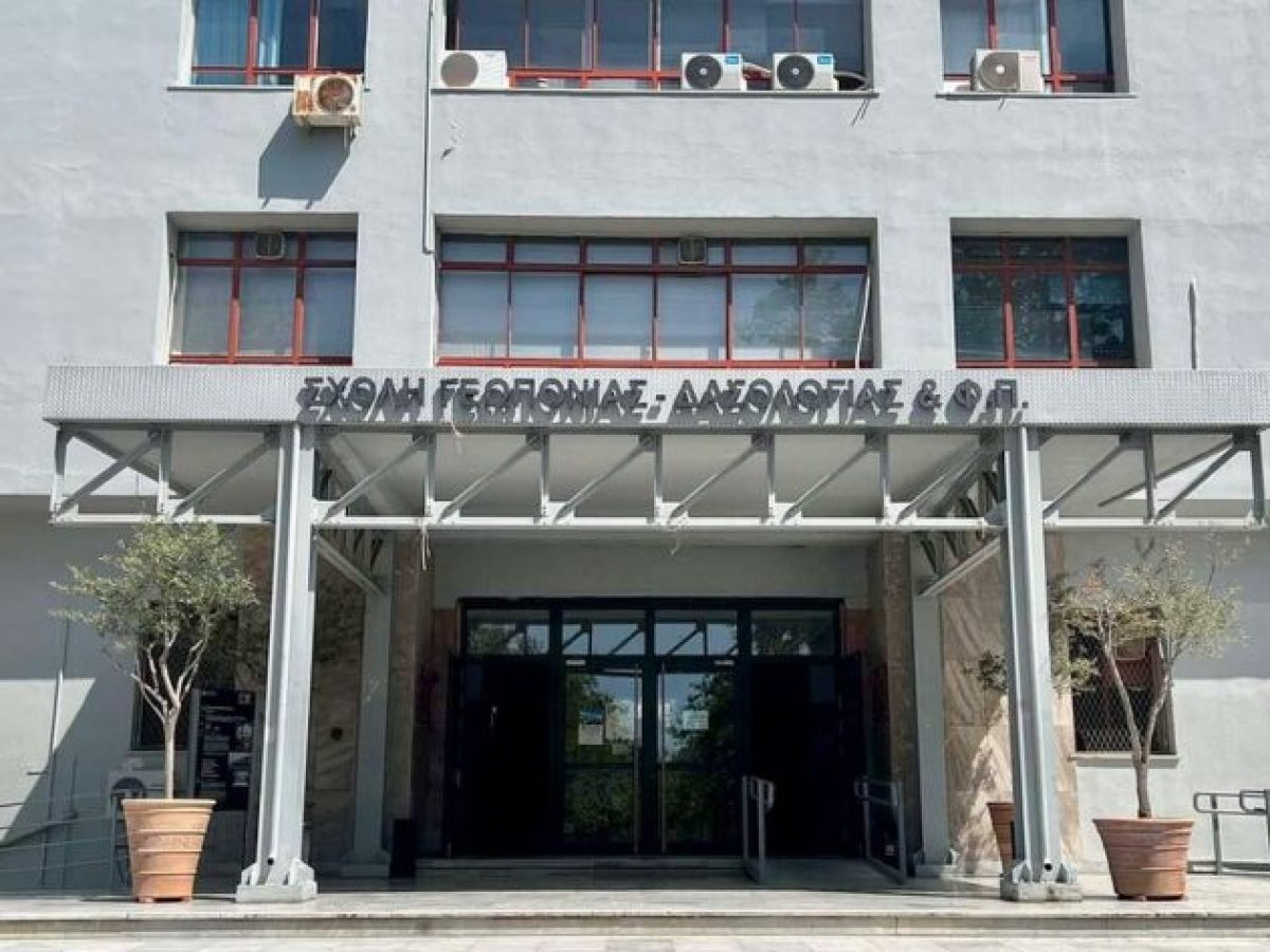Που κυμάνθηκαν οι βάσεις στις γεωτεχνολογικές-γεωτεχνικές σχολές | ΑγροΈκφραση