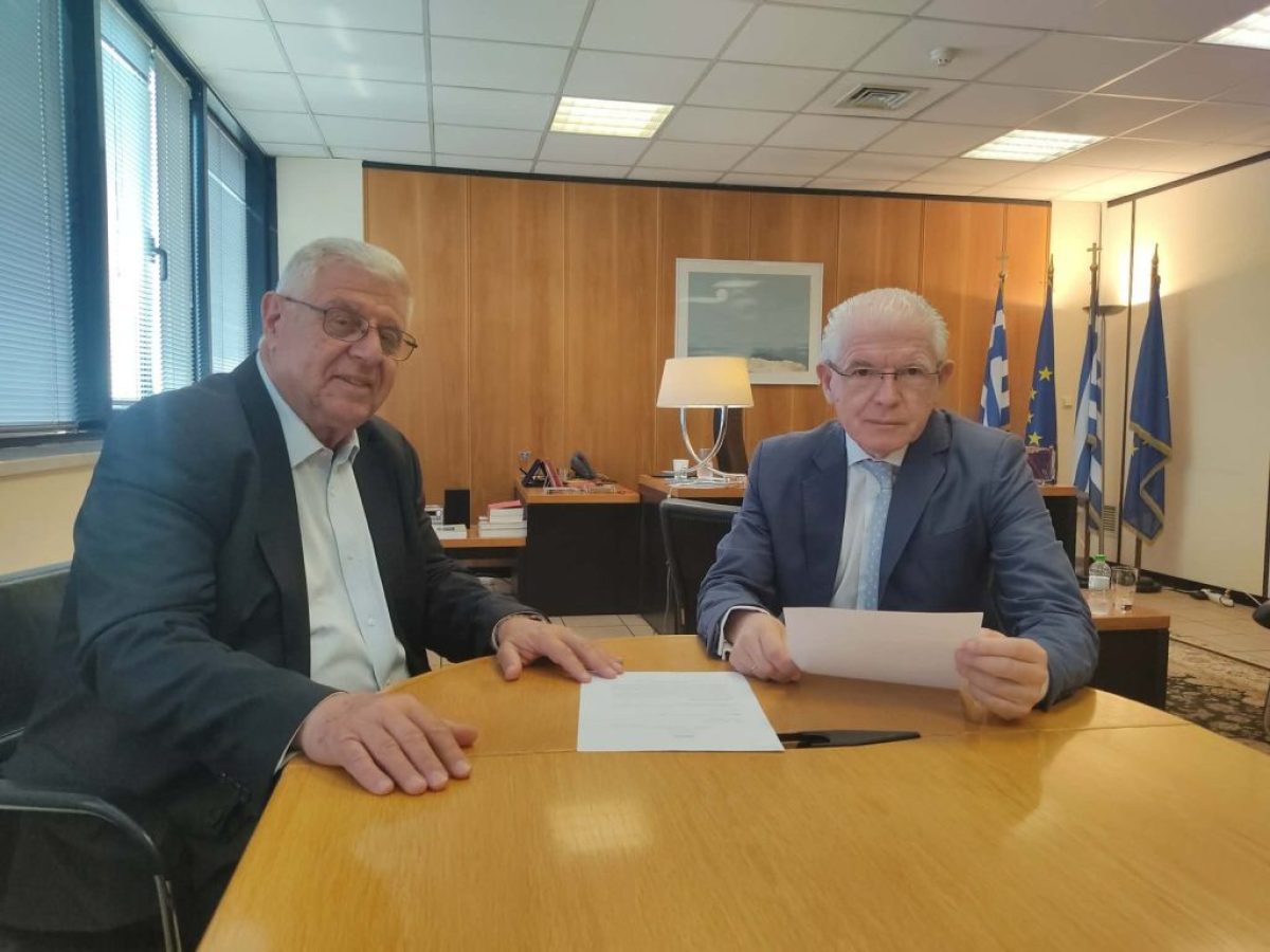 Συνάντηση Πασχαλίδη με Λυκουρέντζο για το ζήτημα του περονόσπορου και τις ζημίες σε καλαμπόκι, ηλίανθο | Agronewsbomb | Ειδήσεις και νέα για αγρότες και κτηνοτρόφους