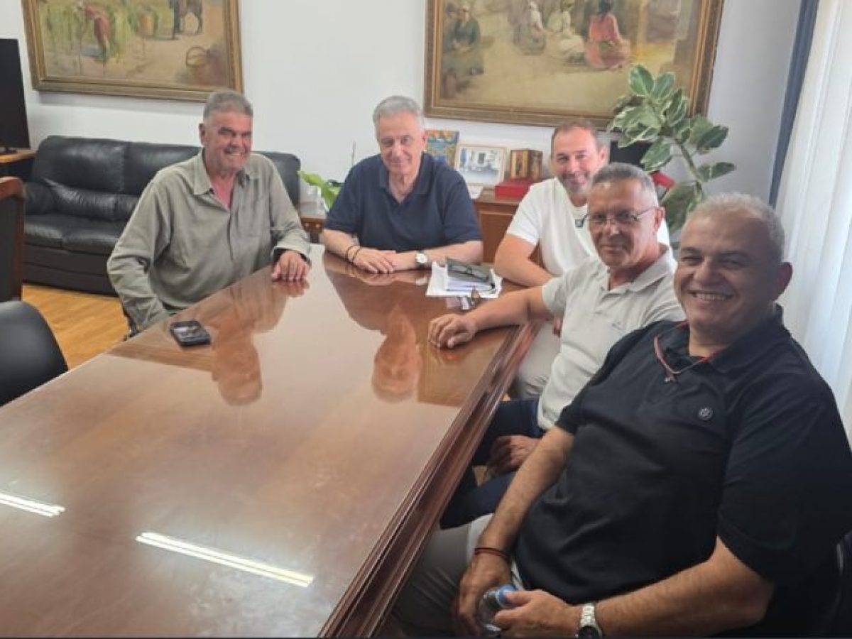 Συνδεδεμένη ενίσχυση με βάση το γάλα ζητούν οι αγελαδοτρόφοι – Θετική ανταπόκριση Καββαδά στη σύσκεψη με την ΕΦΧΕ • Θεσσαλική Γη • Τα Αγροτικά Νέα της Θεσσαλίας