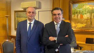 &Pi;&alpha;&rho;έ&mu;&beta;&alpha;&sigma;&eta; &Kappa;&alpha;&pi;&epsilon;&tau;ά&nu;&omicron;&upsilon;, &laquo;ά&mu;&epsilon;&sigma;&eta; &sigma;&tau;ή&rho;&iota;&xi;&eta; &sigma;&tau;&omicron;&upsilon;&sigmaf; &alpha;&gamma;&rho;ό&tau;&epsilon;&sigmaf; &pi;&omicron;&upsilon; &chi;&tau;&upsilon;&pi;ή&theta;&eta;&kappa;&alpha;&nu; &alpha;&pi;ό &tau;&eta;&nu; &pi;&epsilon;&rho;&sigma;&iota;&nu;ή &lambda;&epsilon;&iota;&psi;&upsilon;&delta;&rho;ί&alpha;&raquo; | Agronewsbomb | &Epsilon;&iota;&delta;ή&sigma;&epsilon;&iota;&sigmaf; &kappa;&alpha;&iota; &nu;έ&alpha; &gamma;&iota;&alpha; &alpha;&gamma;&rho;ό&tau;&epsilon;&sigmaf; &kappa;&alpha;&iota; &kappa;&tau;&eta;&nu;&omicron;&tau;&rho;ό&phi;&omicron;&upsilon;&sigmaf;