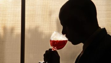 Wine Plus: &Nu;έ&omicron; &sigma;&epsilon;&mu;&iota;&nu;ά&rho;&iota;&omicron; &sigma;&tau;&eta; &Theta;&epsilon;&sigma;&sigma;&alpha;&lambda;&omicron;&nu;ί&kappa;&eta; &gamma;&iota;&alpha; &tau;&eta;&nu; &alpha;&pi;ό&lambda;&alpha;&upsilon;&sigma;&eta; &tau;&omicron;&upsilon; &kappa;&rho;&alpha;&sigma;&iota;&omicron;ύ &bull; &Theta;&epsilon;&sigma;&sigma;&alpha;&lambda;&iota;&kappa;ή &Gamma;&eta; &bull; &Tau;&alpha; &Alpha;&gamma;&rho;&omicron;&tau;&iota;&kappa;ά &Nu;έ&alpha; &tau;&eta;&sigmaf; &Theta;&epsilon;&sigma;&sigma;&alpha;&lambda;ί&alpha;&sigmaf;