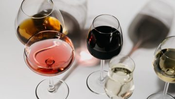 &Kappa;&rho;&alpha;&sigma;ί &sigma;&tau;&iota;&sigmaf; &Eta;&Pi;&Alpha;: &Omicron;&iota; 5 &tau;ά&sigma;&epsilon;&iota;&sigmaf; &pi;&omicron;&upsilon; &alpha;&lambda;&lambda;ά&zeta;&omicron;&upsilon;&nu; &tau;&eta;&nu; &alpha;&gamma;&omicron;&rho;ά &kappa;&alpha;&iota; &phi;έ&rho;&nu;&omicron;&upsilon;&nu; &xi;&alpha;&nu;ά &tau;&eta;&nu; &alpha;&nu;ά&pi;&tau;&upsilon;&xi;&eta; &bull; &Theta;&epsilon;&sigma;&sigma;&alpha;&lambda;&iota;&kappa;ή &Gamma;&eta; &bull; &Tau;&alpha; &Alpha;&gamma;&rho;&omicron;&tau;&iota;&kappa;ά &Nu;έ&alpha; &tau;&eta;&sigmaf; &Theta;&epsilon;&sigma;&sigma;&alpha;&lambda;ί&alpha;&sigmaf;